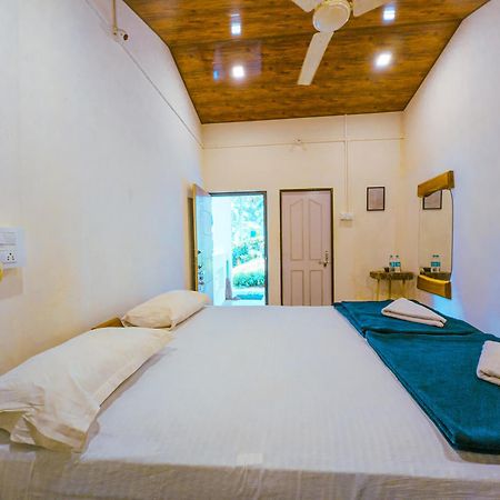 Sunset Cafe Beach Stay Gokarna  Ngoại thất bức ảnh