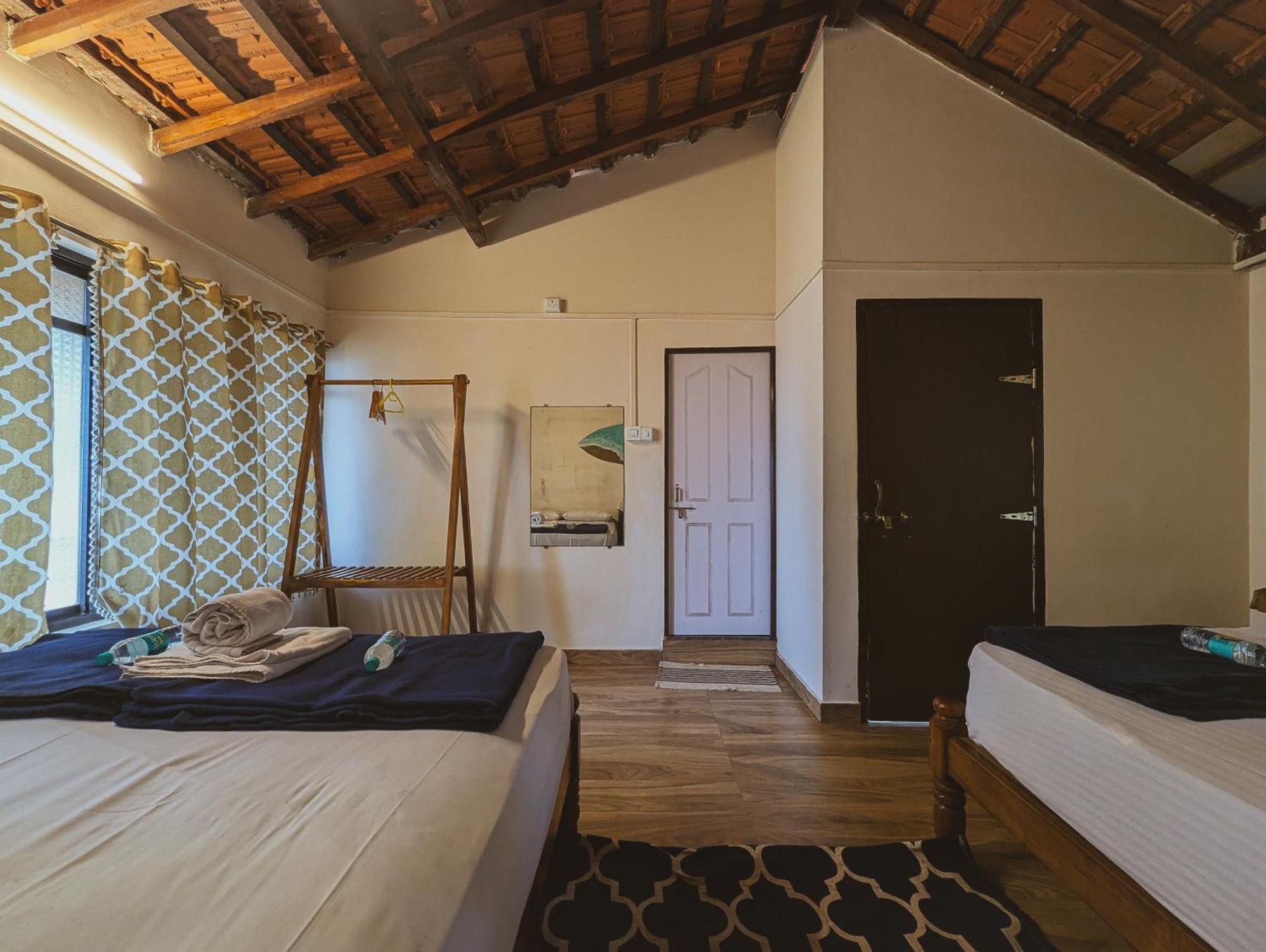 Sunset Cafe Beach Stay Gokarna  Ngoại thất bức ảnh