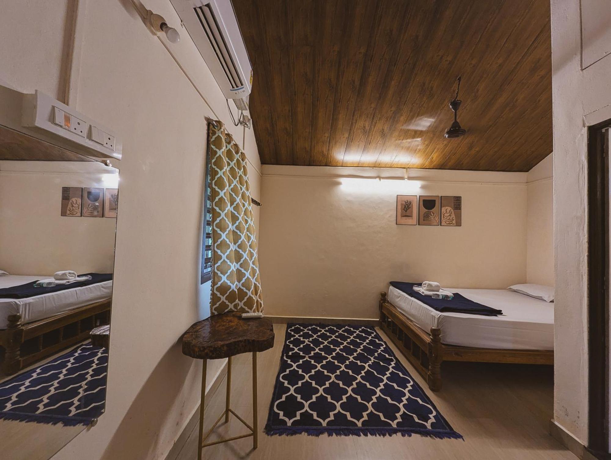 Sunset Cafe Beach Stay Gokarna  Ngoại thất bức ảnh