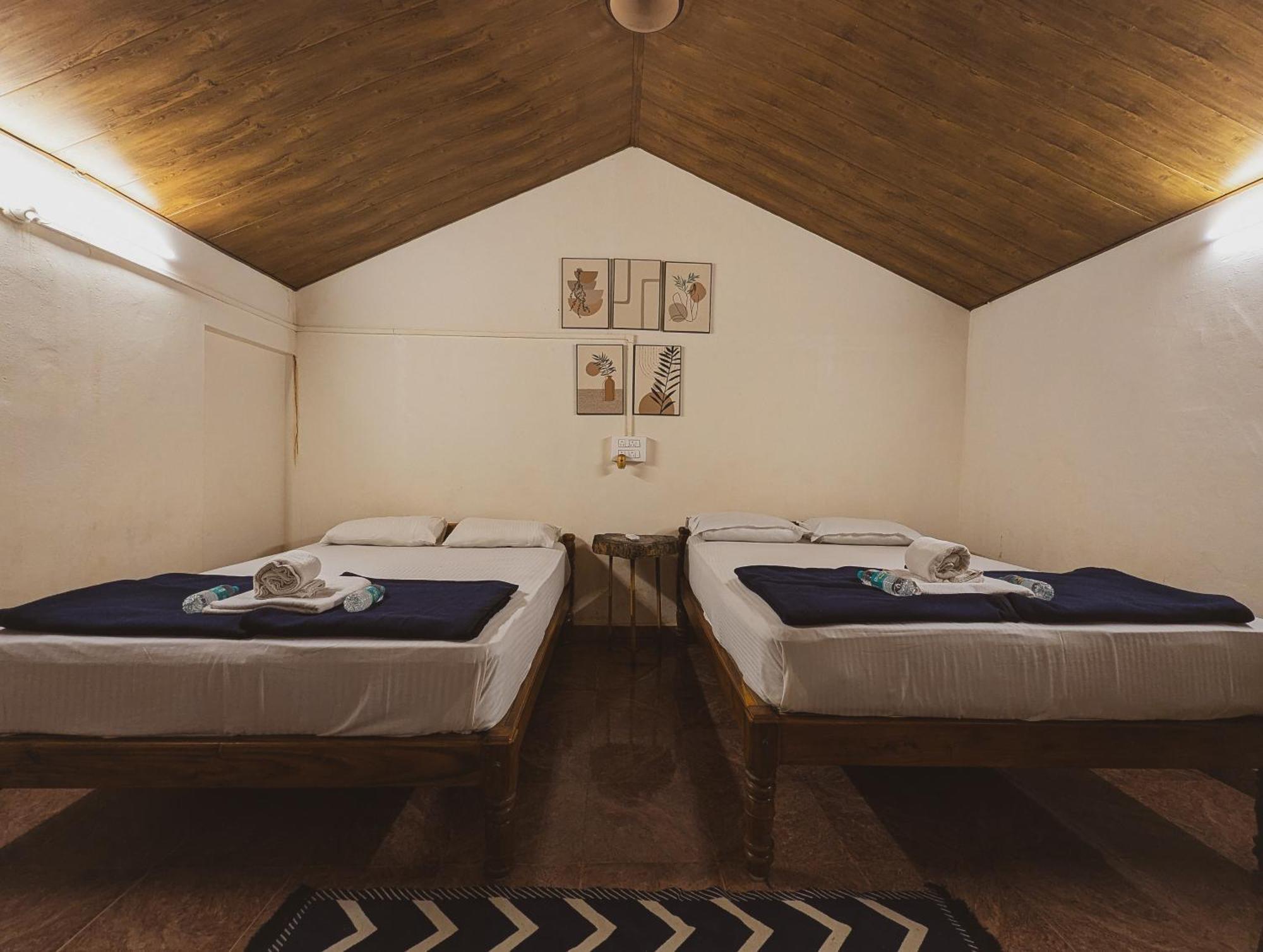 Sunset Cafe Beach Stay Gokarna  Ngoại thất bức ảnh