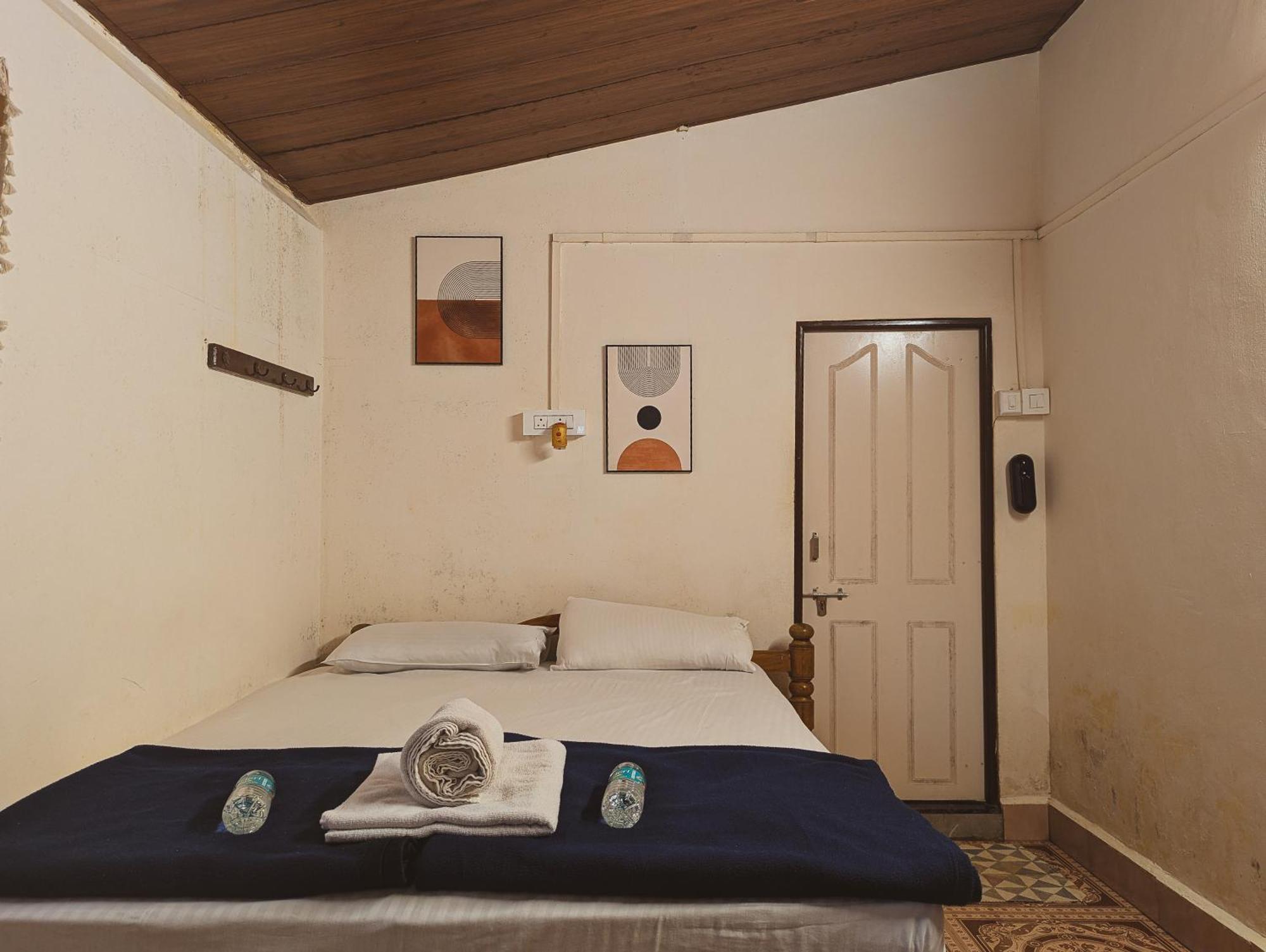 Sunset Cafe Beach Stay Gokarna  Ngoại thất bức ảnh