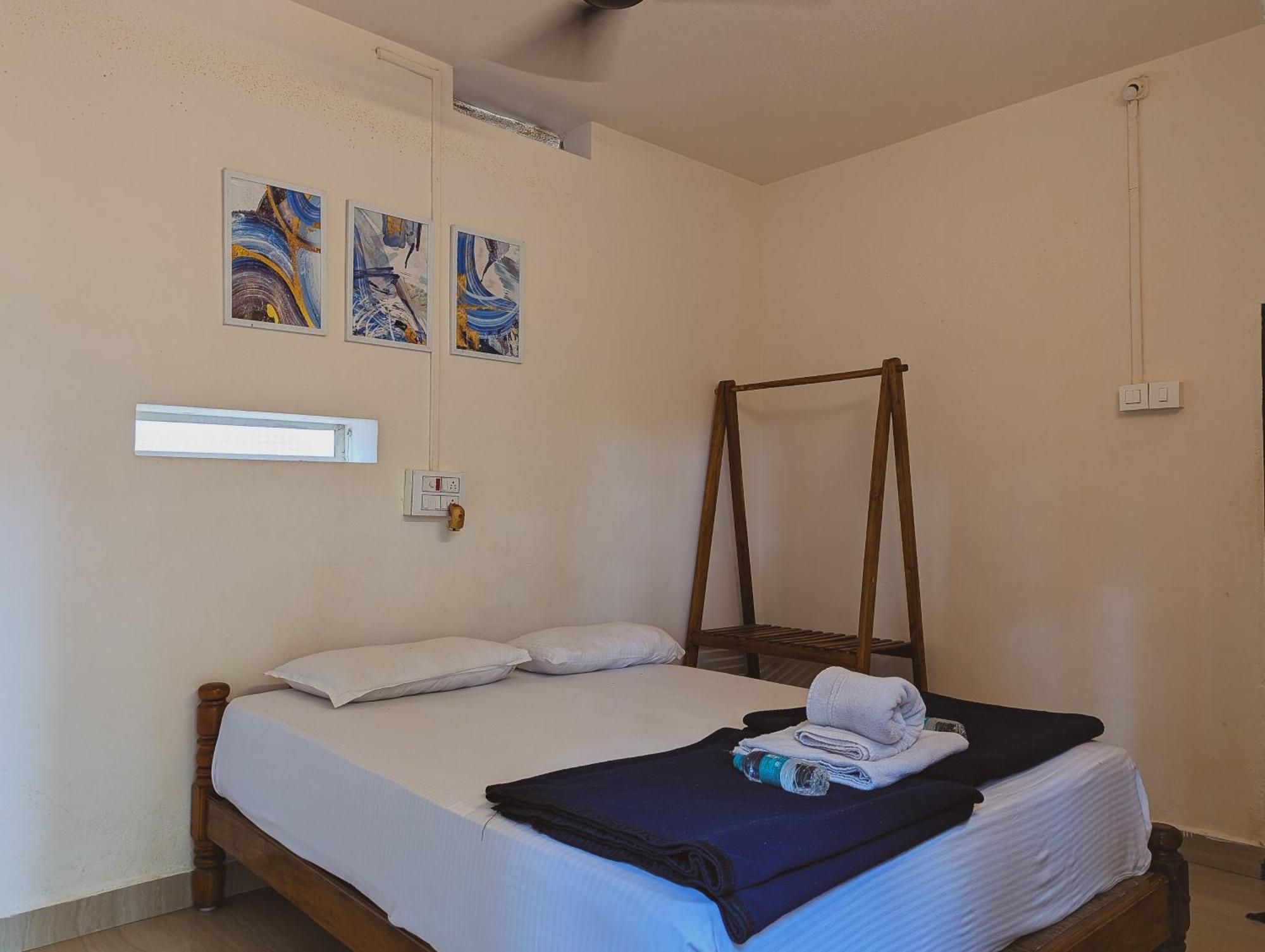 Sunset Cafe Beach Stay Gokarna  Ngoại thất bức ảnh