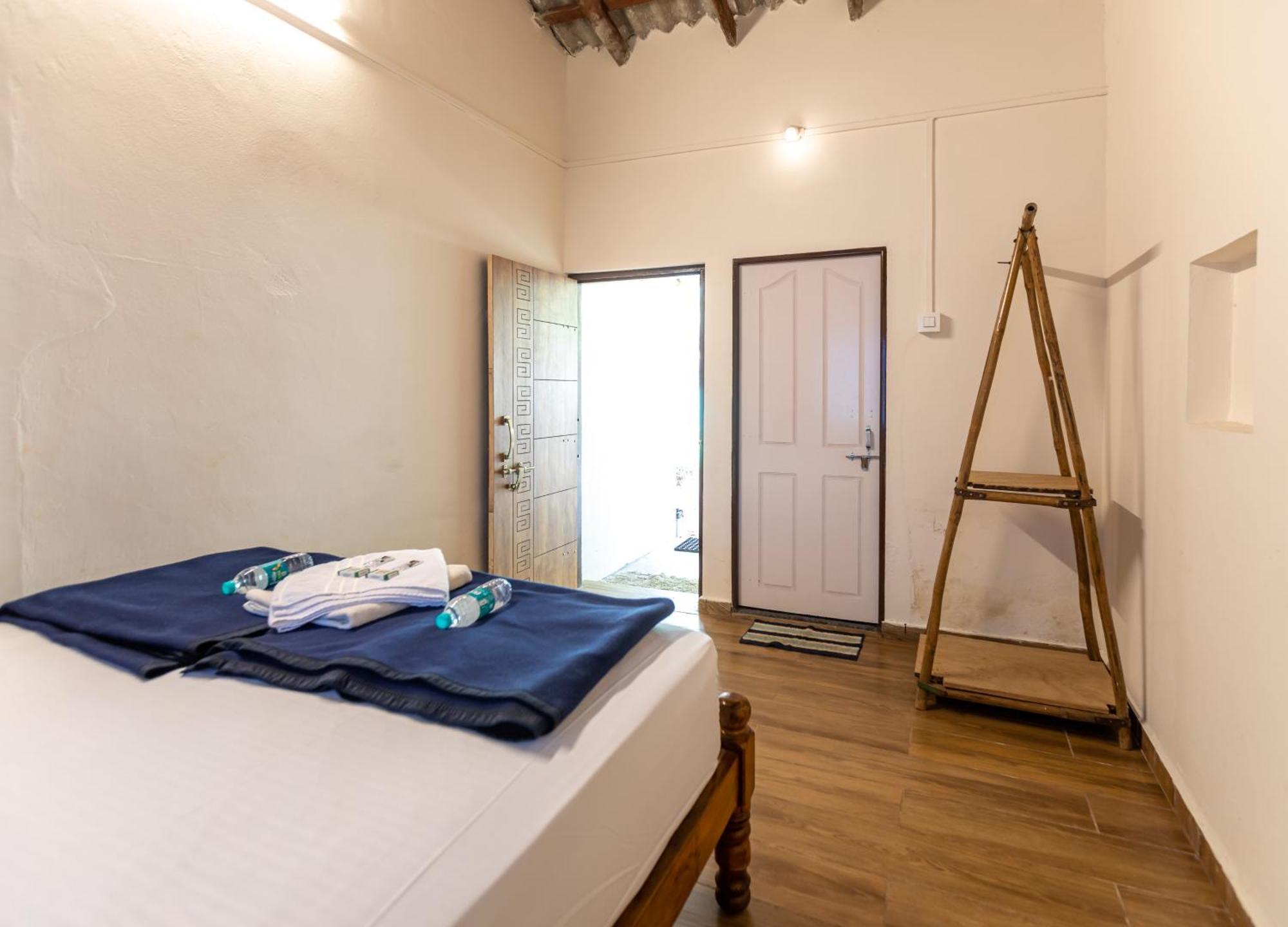 Sunset Cafe Beach Stay Gokarna  Ngoại thất bức ảnh