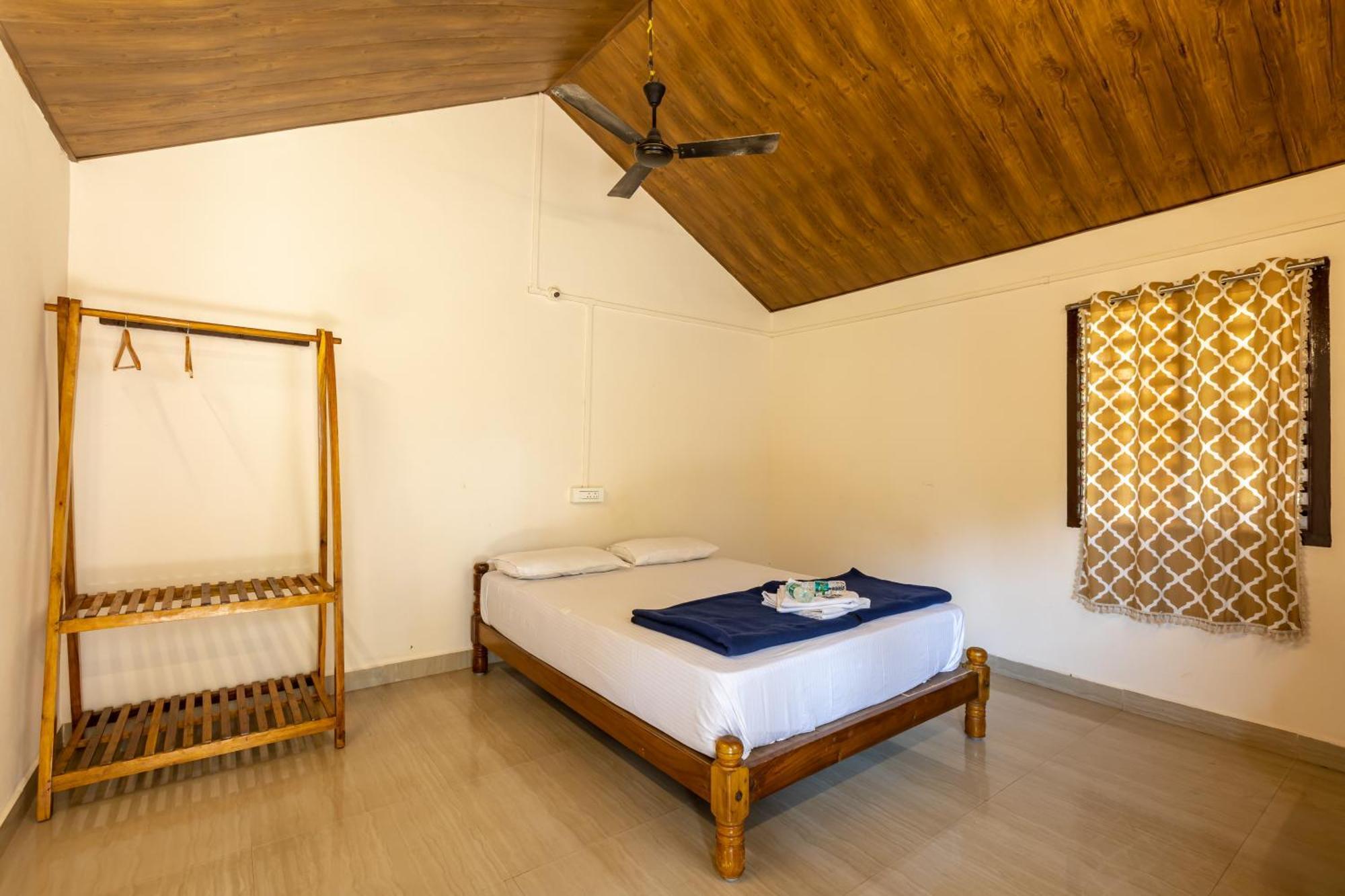 Sunset Cafe Beach Stay Gokarna  Ngoại thất bức ảnh