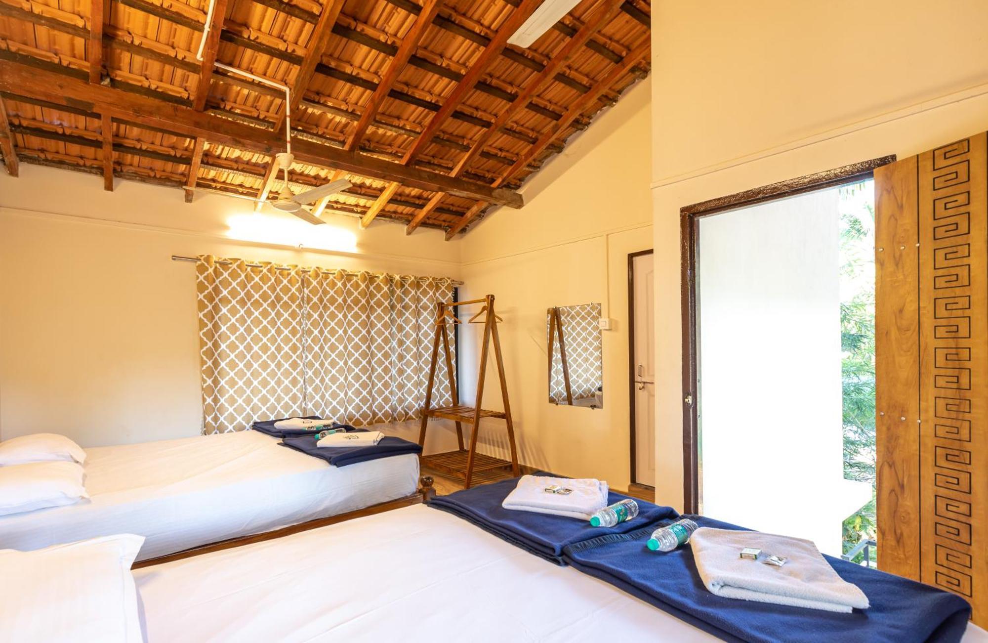 Sunset Cafe Beach Stay Gokarna  Ngoại thất bức ảnh